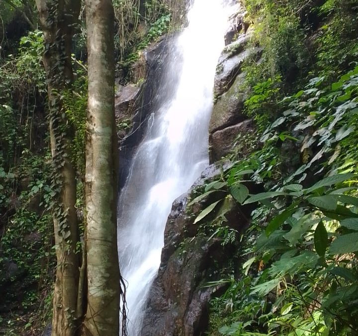 Meninjau Obyek Wisata Indah – Curug Pitu Desa Kemiri